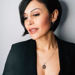 Meet your Posher, Ana